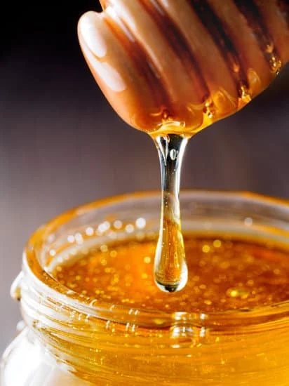 عسل گشنیز طبیعی